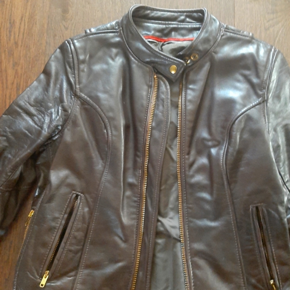 Chic Leather Jacket